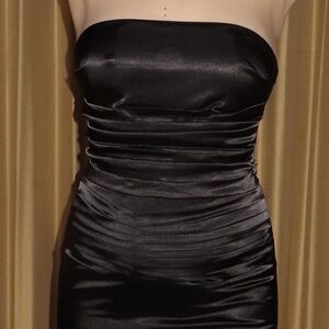 Elegant Black Strapless Dress